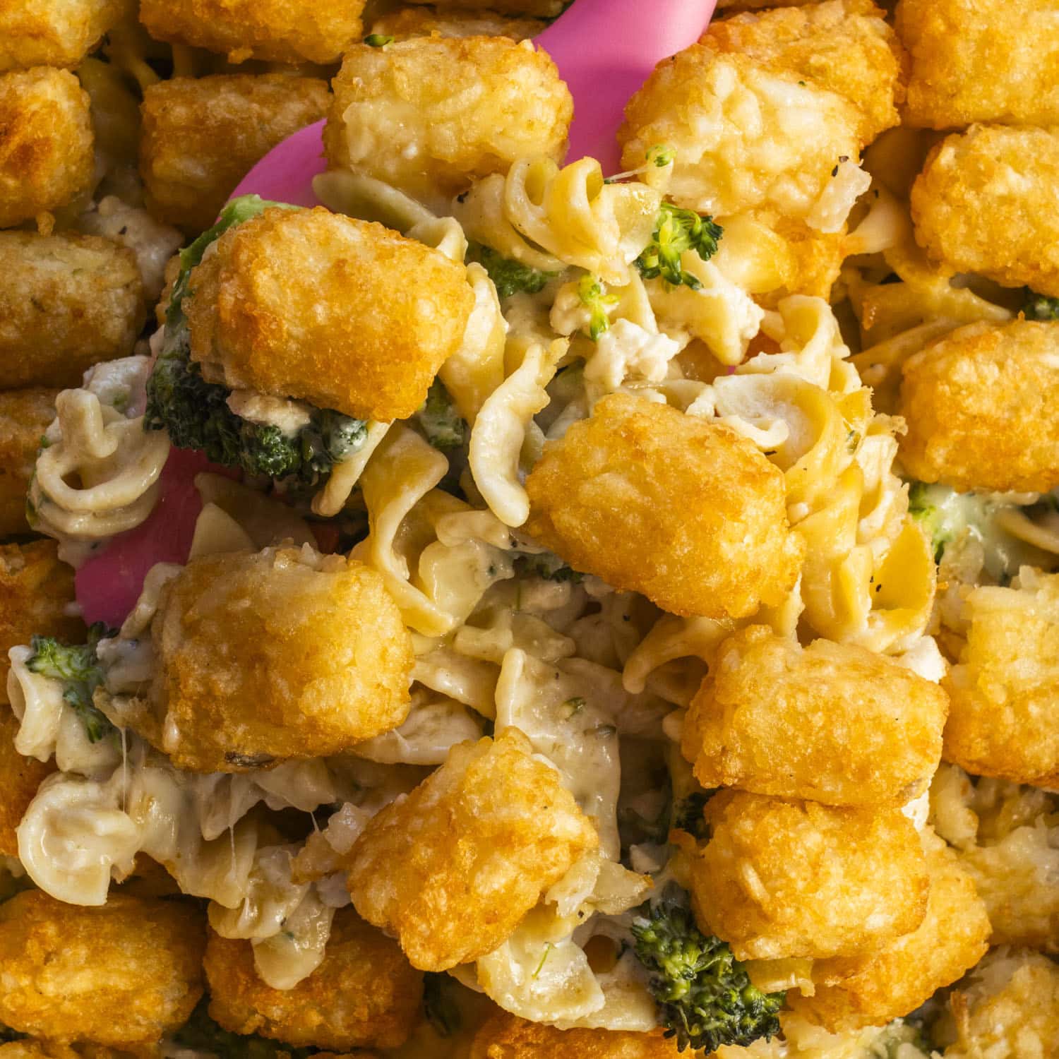 Easy Weeknight Chicken Tater Tot Casserole: A Pot Pie Alternative